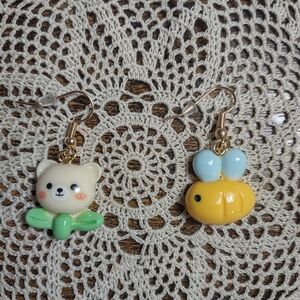 Cute Plant And Bee Charm Earrings